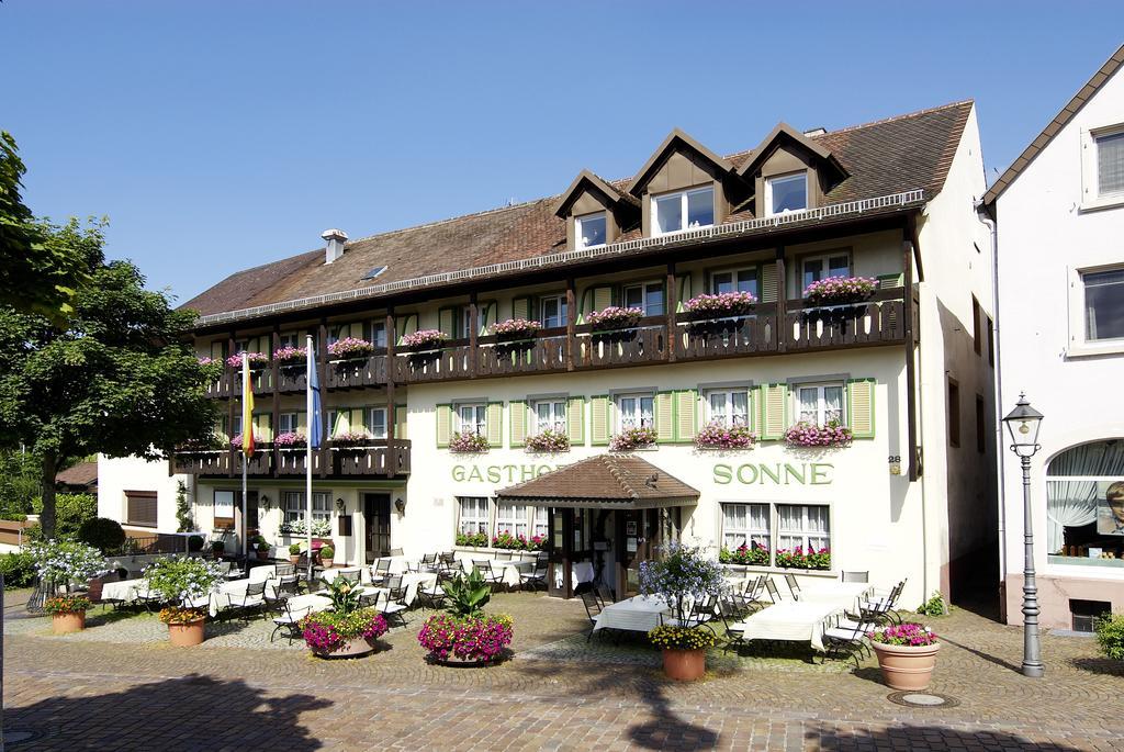 Hotel & Restaurant Sonne Kirchzarten Bagian luar foto