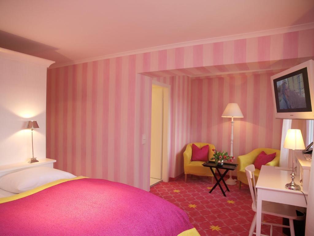 Hotel & Restaurant Sonne Kirchzarten Bagian luar foto